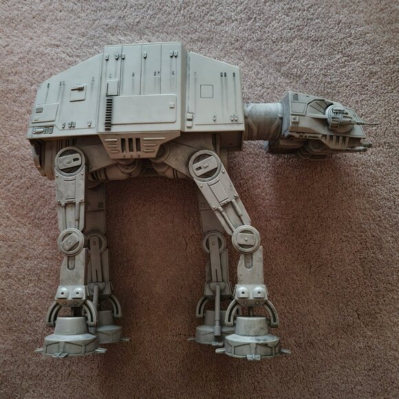 WOTC Star Wars AT-AT Imperial Walker Miniatures 2005 - Picture 1 of 12